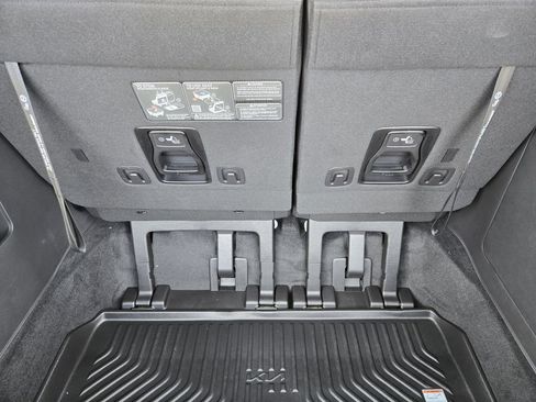 New 2026 Kia Carnival SX Prestige image 23