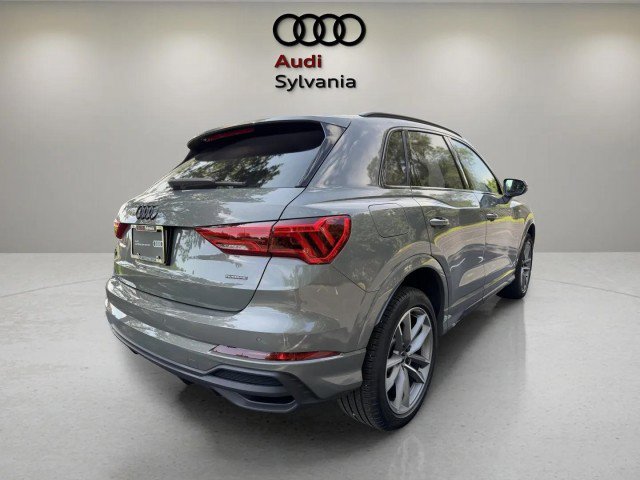 Certified 2025 Audi Q3 2.0T Premium w/ Convenience Package AWD/4WD image 9