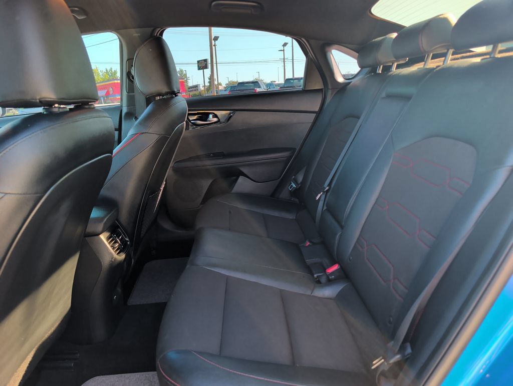Used 2022 Kia Forte GT w/ GT Technology Package FWD image 19