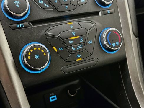 Used 2018 Ford Fusion S FWD image 22
