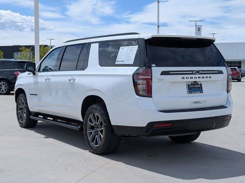 Used 2024 Chevrolet Suburban Z71 w/ Luxury Package AWD/4WD image 4