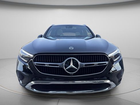 Used 2023 Mercedes-Benz GLC 300 GLC 300 image 9