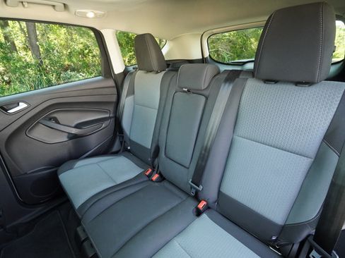 Used 2018 Ford Escape SE FWD image 24