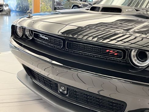 Certified 2023 Dodge Challenger R/T w/ Plus Package image 9