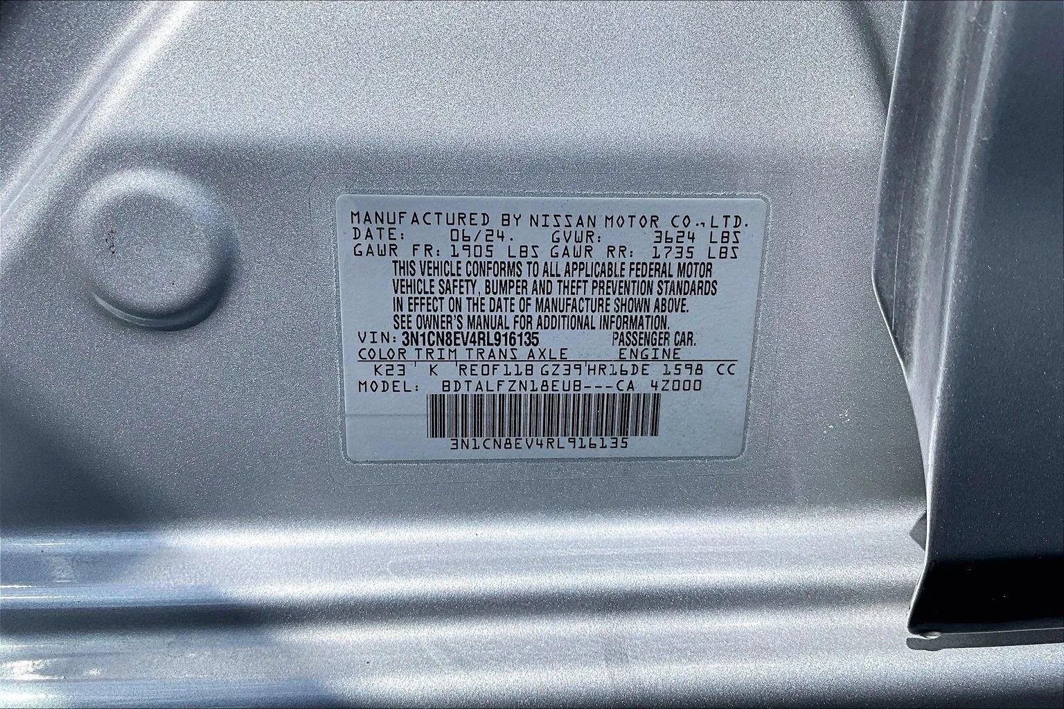 Used 2024 Nissan Versa SV FWD image 3
