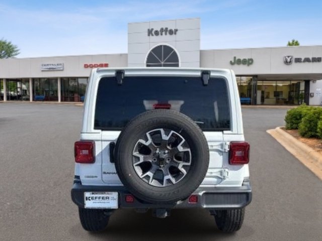 Used 2025 Jeep Wrangler Unlimited Sahara AWD/4WD image 5