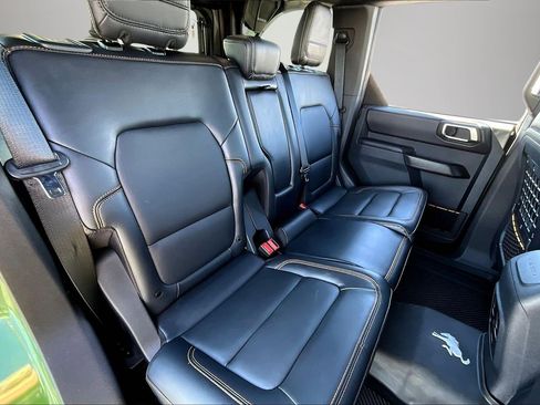 Used 2024 Ford Bronco Badlands image 25