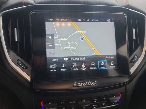 Used 2017 Maserati Ghibli S RWD image 23