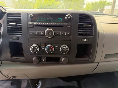 Used 2013 Chevrolet Silverado 2500 W/T image 35