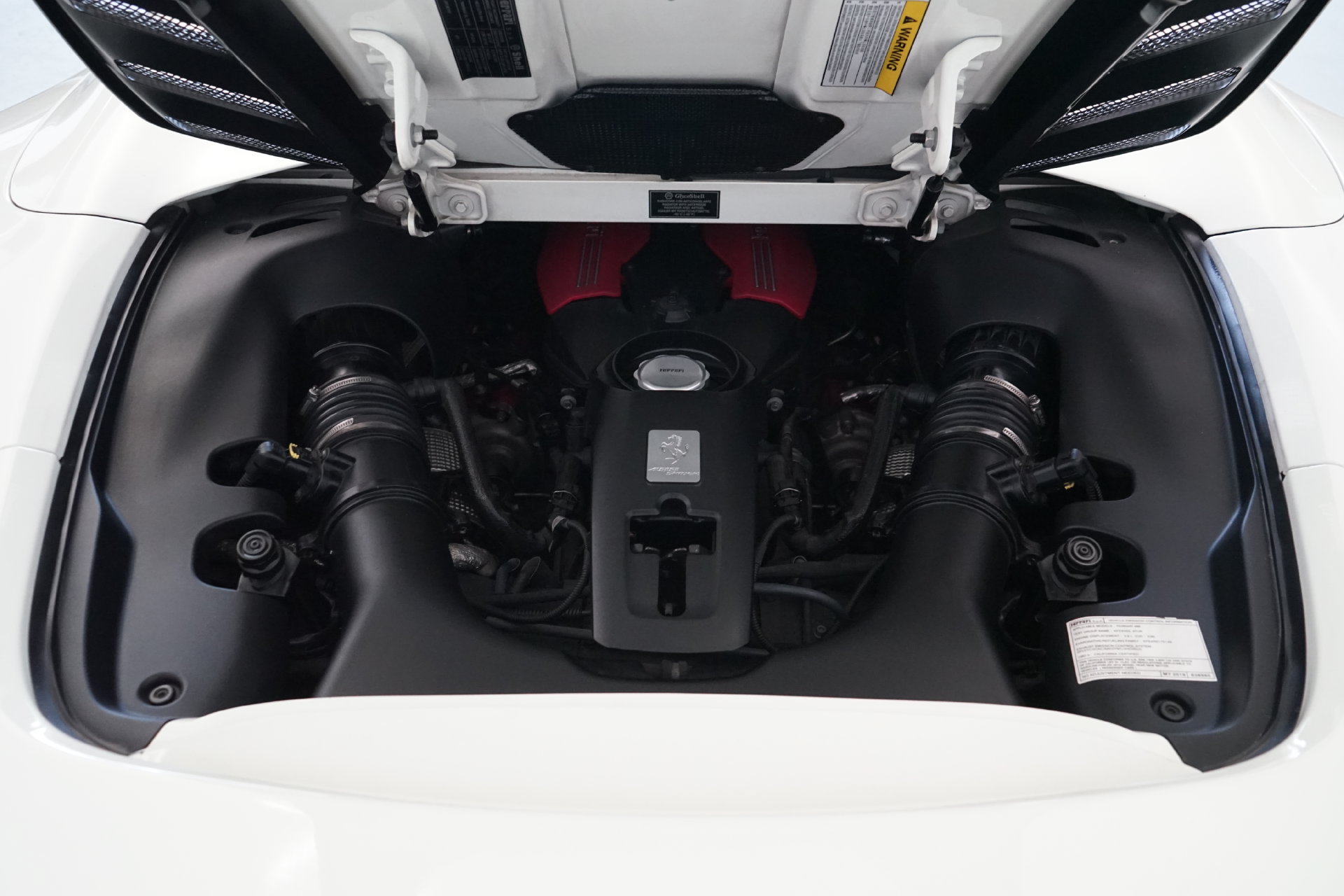 Used 2019 Ferrari 488 Spider RWD image 23