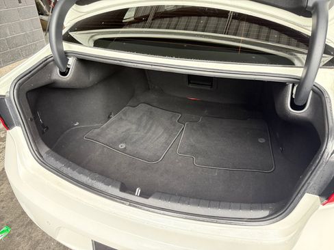 Used 2019 Kia Cadenza Premium image 18