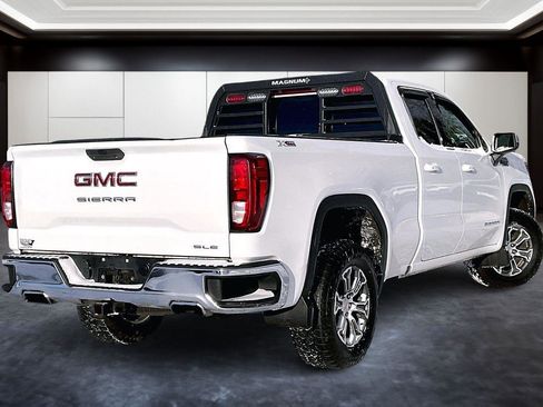 Used 2021 GMC Sierra 1500 SLE w/ X31 Off-Road Package image 2