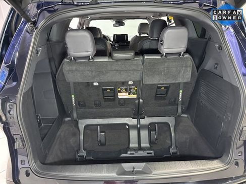 Used 2022 Toyota Sienna XSE image 28