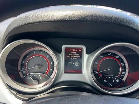 Used 2020 Dodge Journey SE w/ Blacktop Package FWD image 39