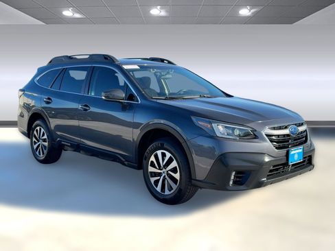 Used 2022 Subaru Outback Premium image 7