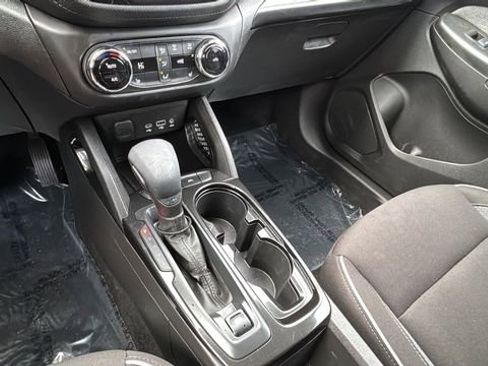 Used 2023 Chevrolet TrailBlazer LT w/ Convenience Package image 13