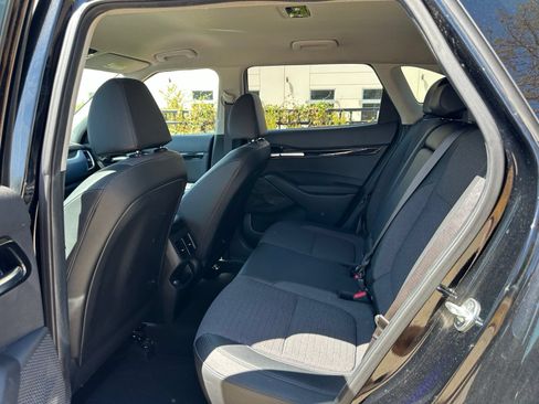 Used 2023 Kia Seltos S w/ Navigation Package FWD image 15