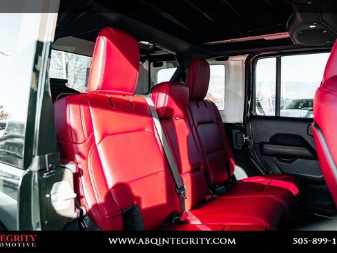 Used 2024 Jeep Wrangler Unlimited Rubicon 392 image 47