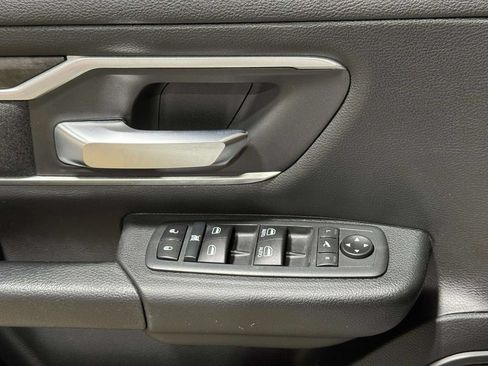 Used 2020 RAM 1500 Big Horn AWD/4WD image 20