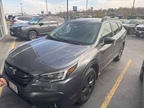 Used 2022 Subaru Outback Onyx Edition XT image 1