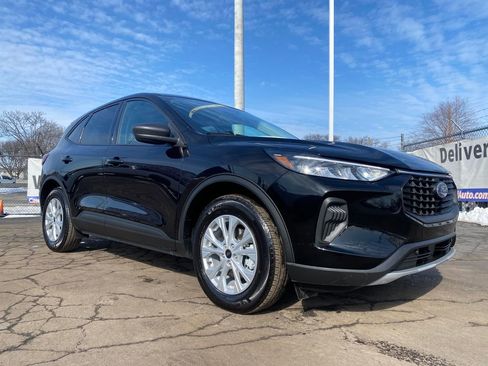 Used 2025 Ford Escape Active image 31