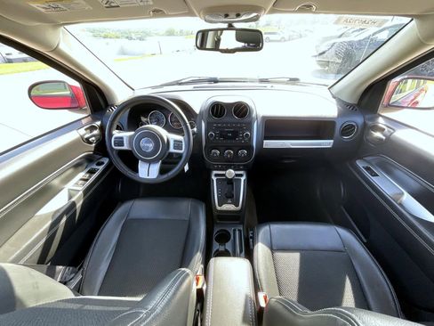Used 2017 Jeep Compass Latitude AWD/4WD image 15