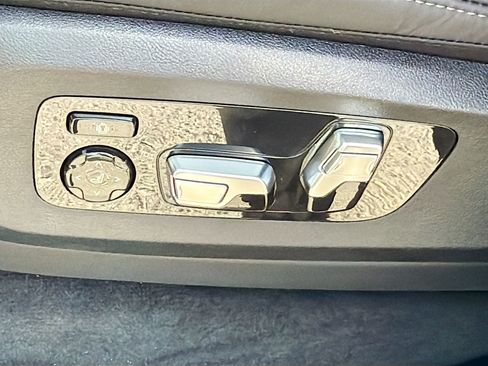 New 2026 BMW X5 M60i AWD/4WD image 24