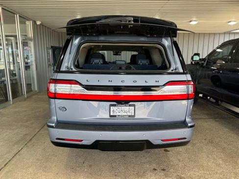 Used 2021 Lincoln Navigator L Black Label w/ Cargo Convenience Package image 45