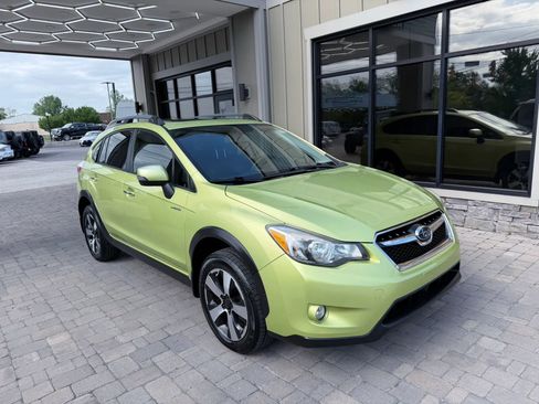 Used 2014 Subaru Crosstrek Touring w/ Popular Package #1 AWD/4WD image 8