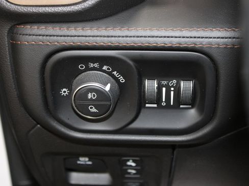 Used 2020 RAM 1500 Limited AWD/4WD image 41