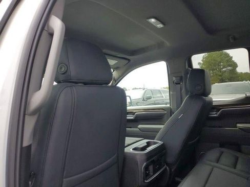 New 2025 GMC Sierra 1500 Elevation AWD/4WD image 9