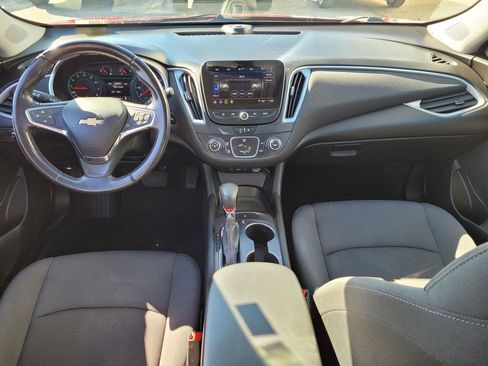 Used 2021 Chevrolet Malibu RS image 28