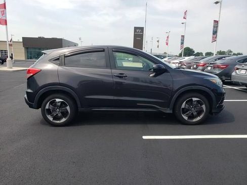 Used 2018 Honda HR-V EX image 4