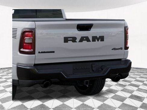 New 2026 RAM 1500 Laramie AWD/4WD image 21