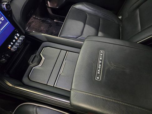 Used 2020 RAM 1500 Limited AWD/4WD image 34
