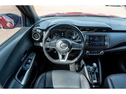 Used 2018 Nissan Kicks SR w/ Premium Package image 20