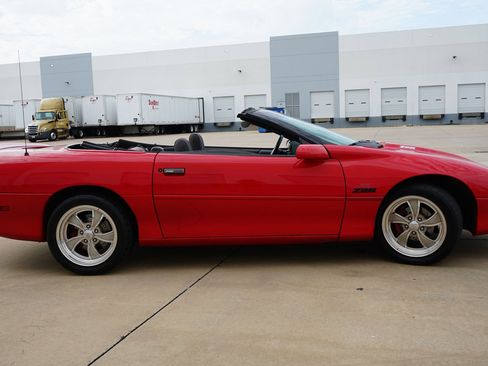Used 1995 Chevrolet Camaro Z28 image 18