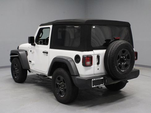 Used 2024 Jeep Wrangler Sport AWD/4WD image 8