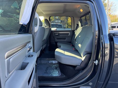 Used 2016 RAM 1500 Big Horn image 12
