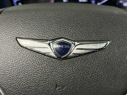Used 2017 Genesis G80 3.8 RWD image 22