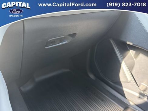 Certified 2025 Ford Explorer Platinum w/ Ultimate Package AWD/4WD image 28