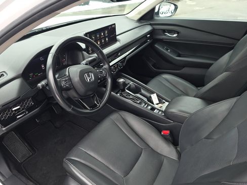 Used 2023 Honda Accord EX-L image 9