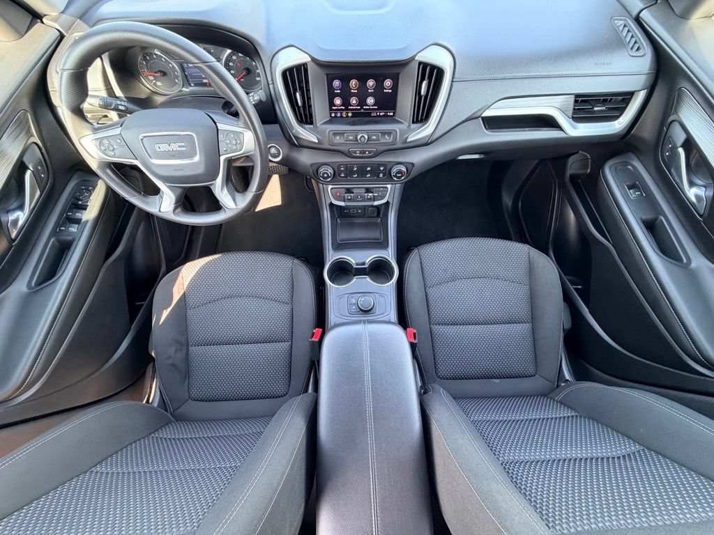 Used 2024 GMC Terrain SLE FWD image 20