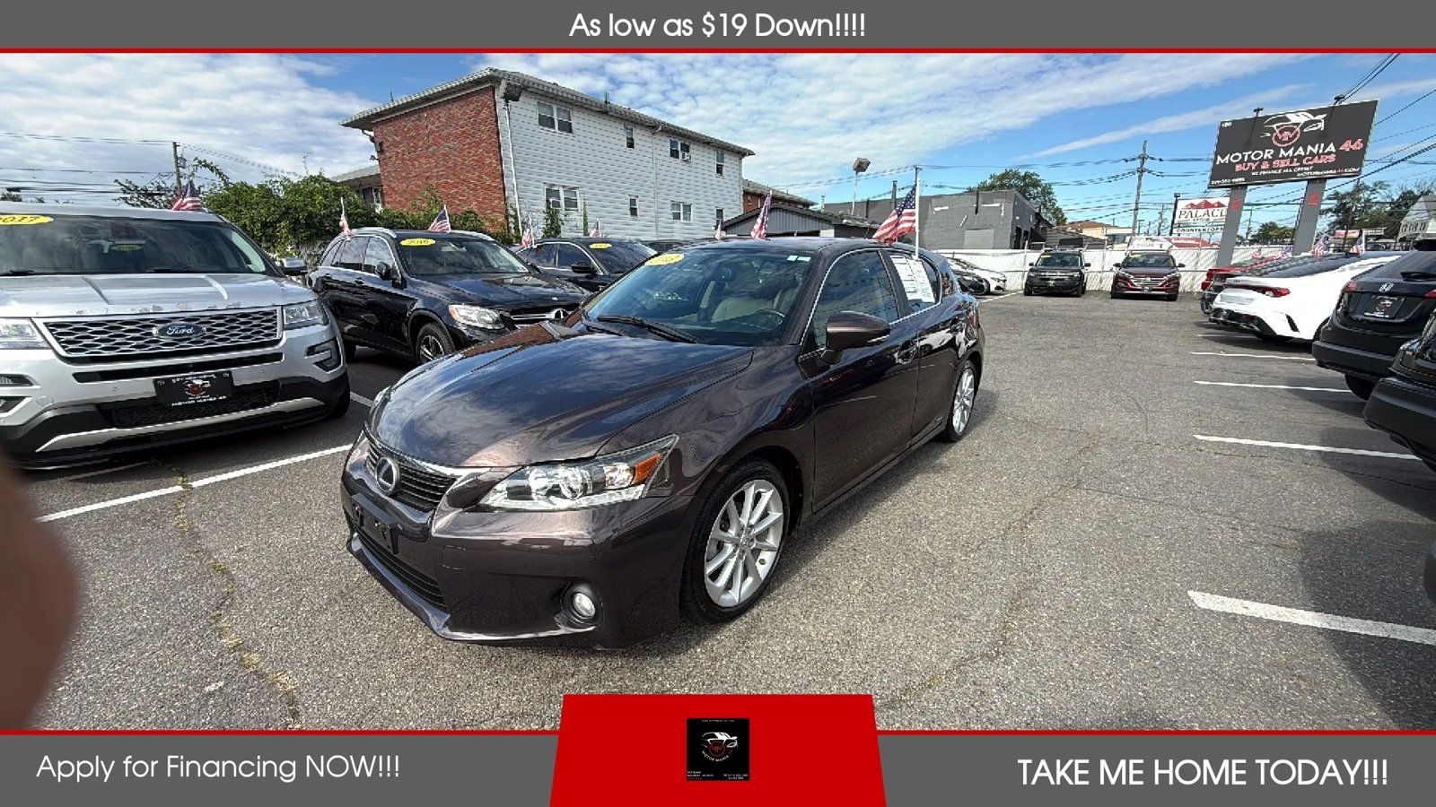 Used 2013 Lexus CT 200h w/ Premium Pkg w/Backup Camera FWD image 2