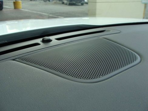 Used 2021 Jaguar F-PACE R-Dynamic S image 33