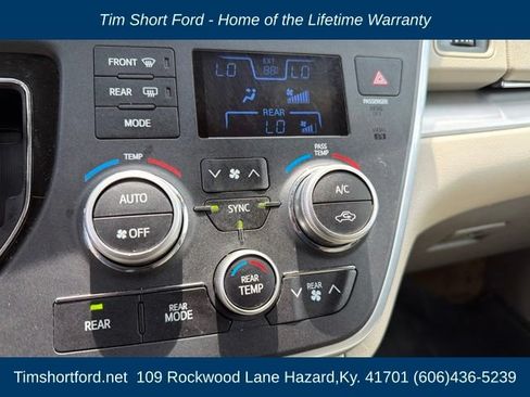 Used 2017 Toyota Sienna LE FWD image 11