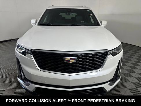 Used 2022 Cadillac XT6 Premium Luxury w/ Technology Package AWD/4WD image 8