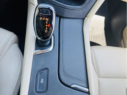 Used 2018 Cadillac XT5 Luxury w/ Driver Awareness Package image 34