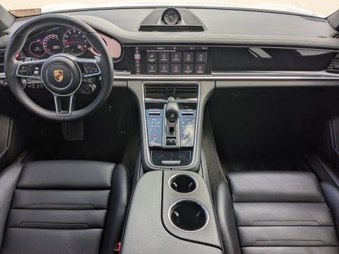 Used 2018 Porsche Panamera 4S w/ Premium Package Plus AWD/4WD image 17