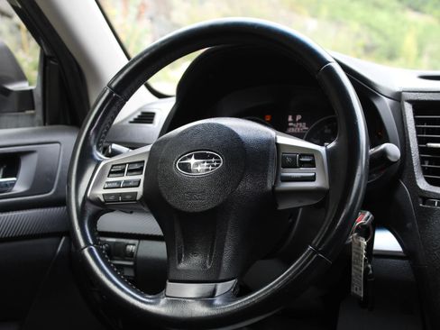 Used 2014 Subaru Legacy 2.5i Premium w/ Moonroof Package AWD/4WD image 19